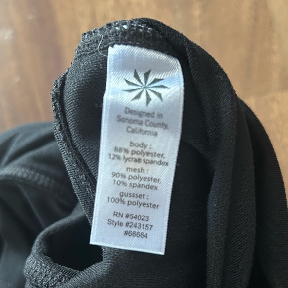 ATHLETA reflective runner leggings - Picture 6 of 11